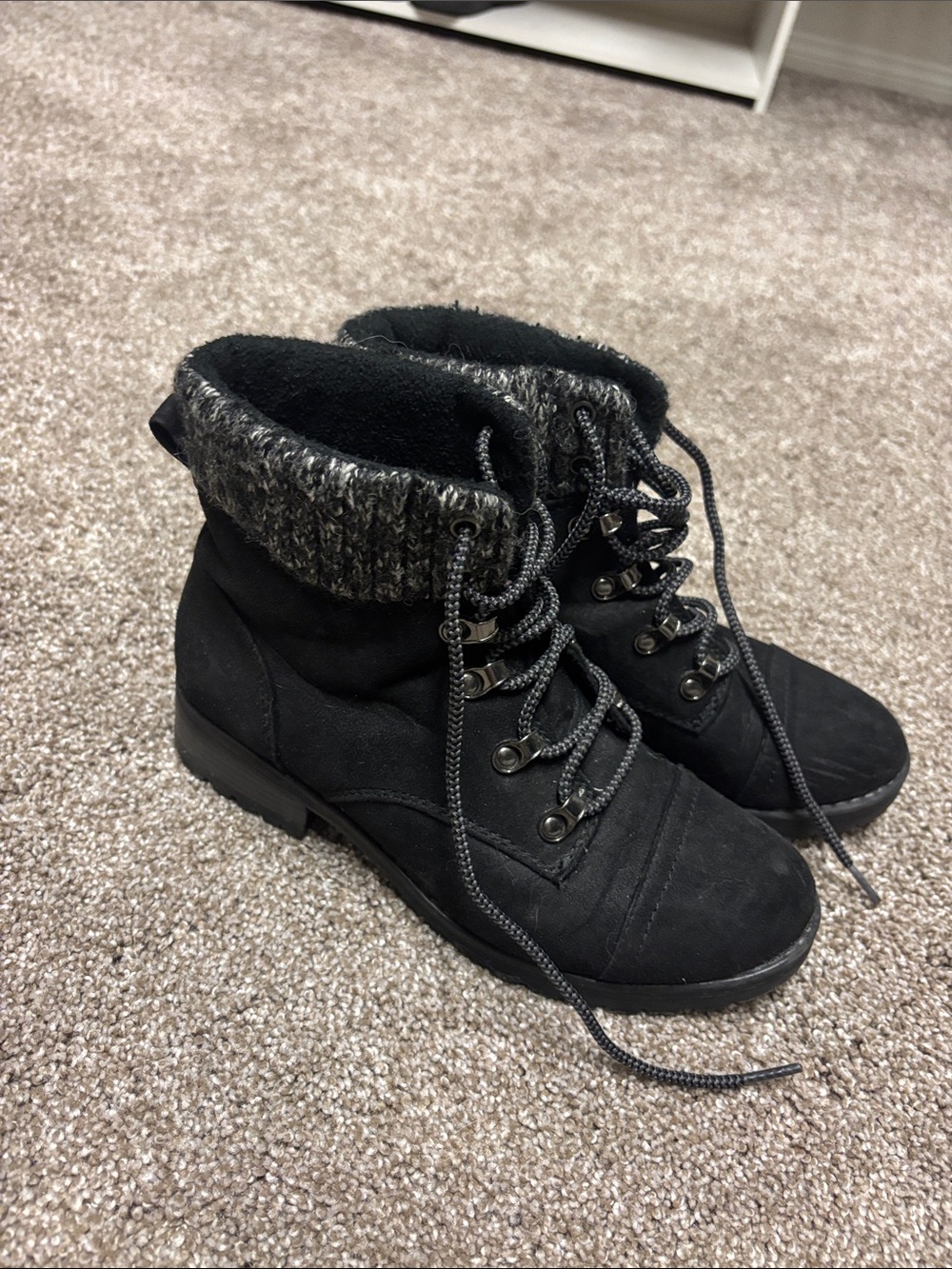 Black Women's Lace-Up Faux Suede Ankle Boots with Knit Collar